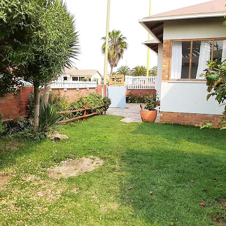 Appartamento Japie'S Yard Self-Catering Swakopmund Esterno foto